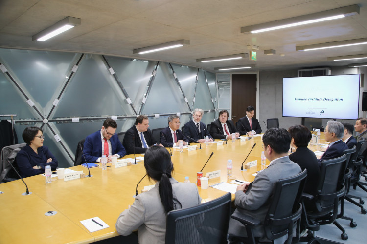 뷰페이지 큰 이미지