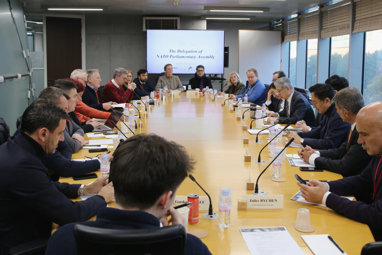 뷰페이지 큰 이미지