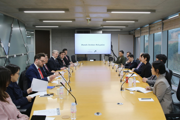 뷰페이지 큰 이미지